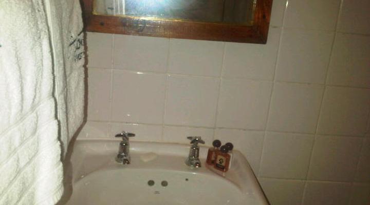 Asante Animal Farm Getaway