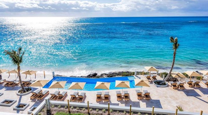 The Loren at Pink Beach