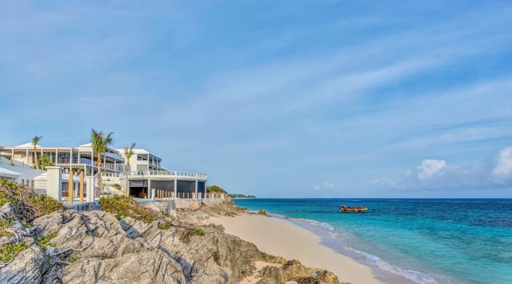 The Loren at Pink Beach