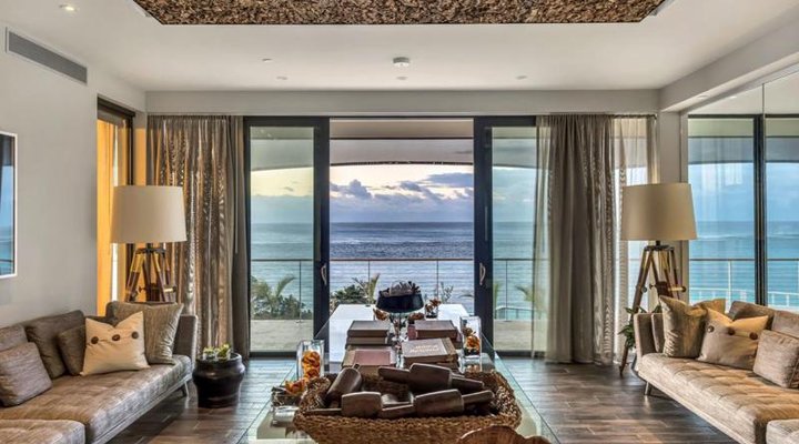 The Loren at Pink Beach