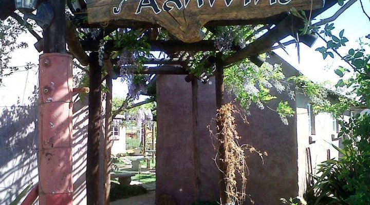 Aanwins Budget Stays