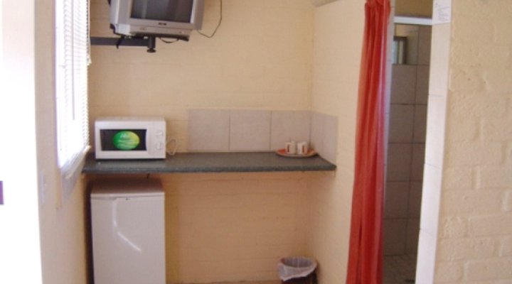 Aanwins Budget Stays