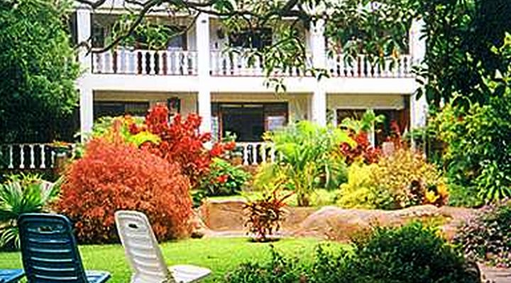 Le May's Guest House