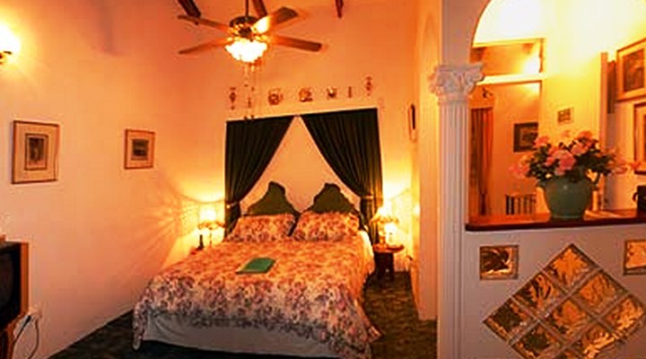 Le May's Guest House