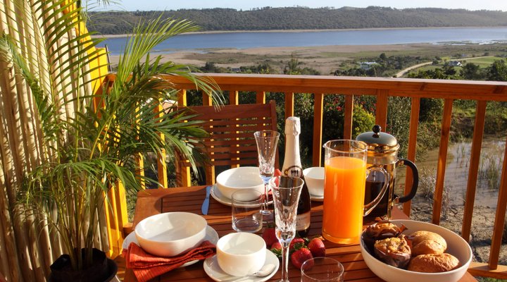 Ke Nako Lodges