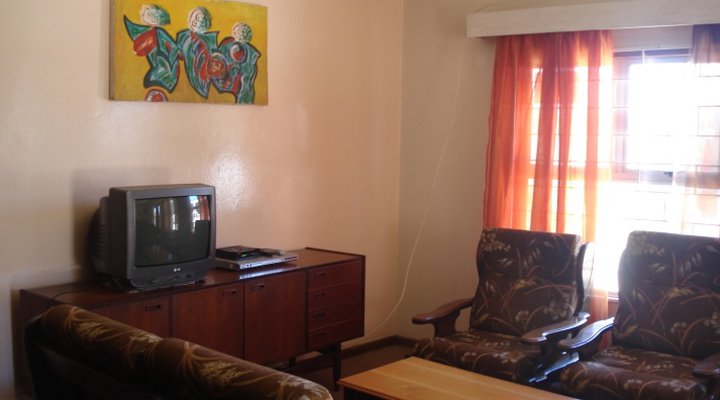 Beach House Accommodation - Port McDougall