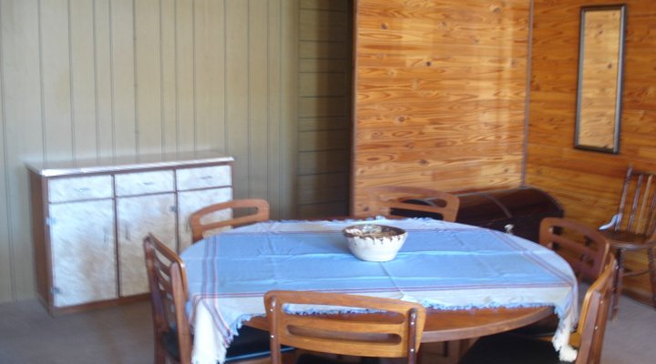 Beach House Accommodation - Port McDougall