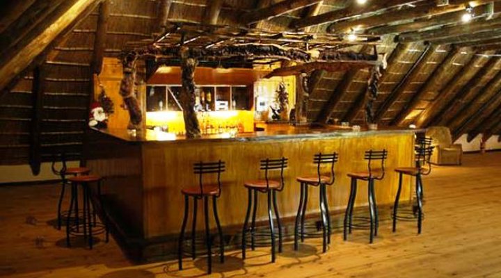 Bushbaby Lodge and Camping