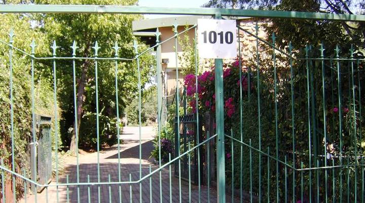 1010 Clifton Bed and Breakfast