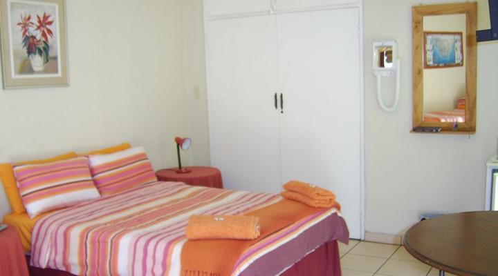 1010 Clifton Bed and Breakfast