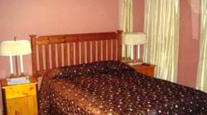 70 Blakeway Bed and Breakfast