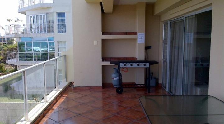 Stunning Uvongo Main Beach Penthouses