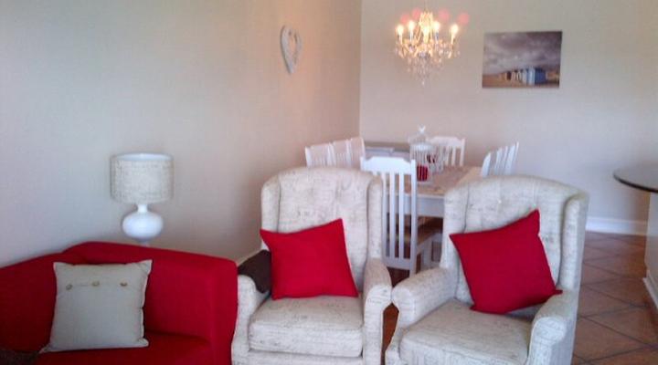 Stunning Uvongo Main Beach Penthouses