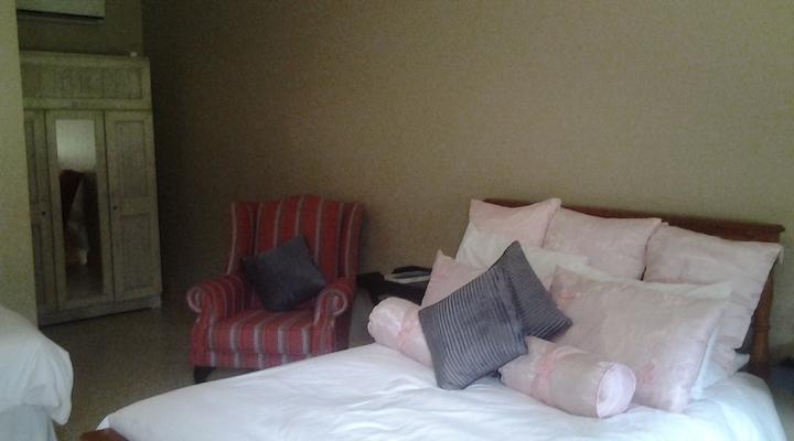 The White House Guest Lodge