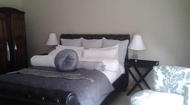 The White House Guest Lodge