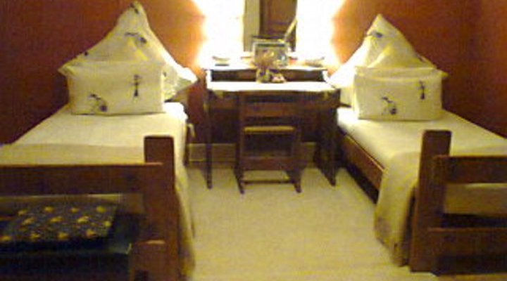 At Home B&B - Lady Grey