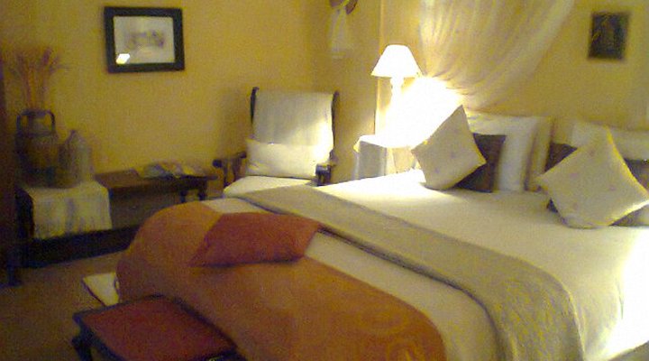 At Home B&B - Lady Grey