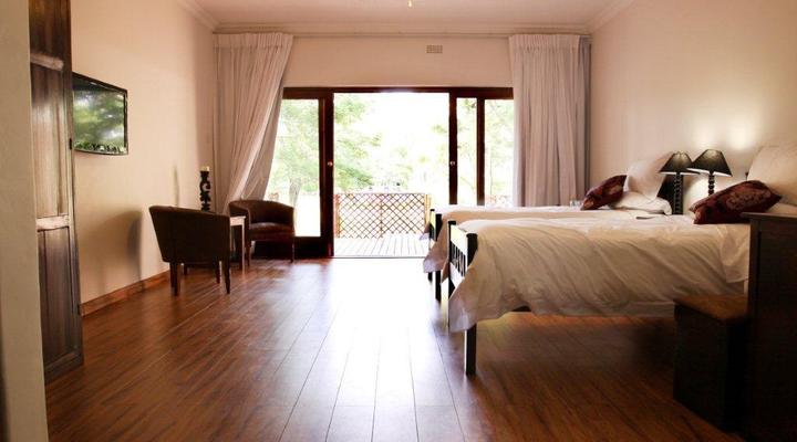 Thorntree Riverside Lodge