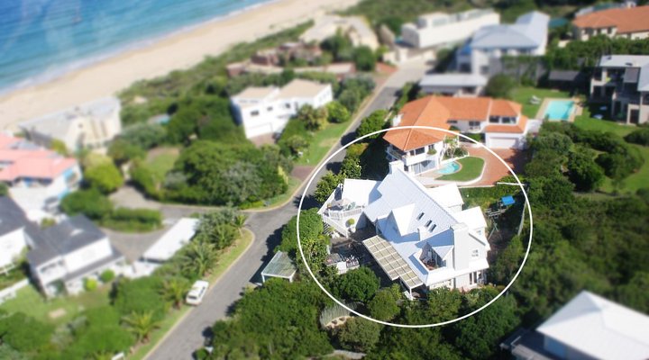 Sea Breeze Beach House 