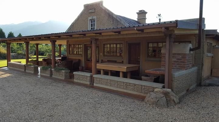 Rockwood Earth Lodge