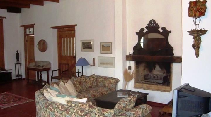 Almondbury Guest Farm