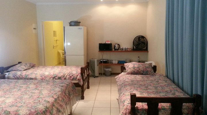 Chrizaan Guest House