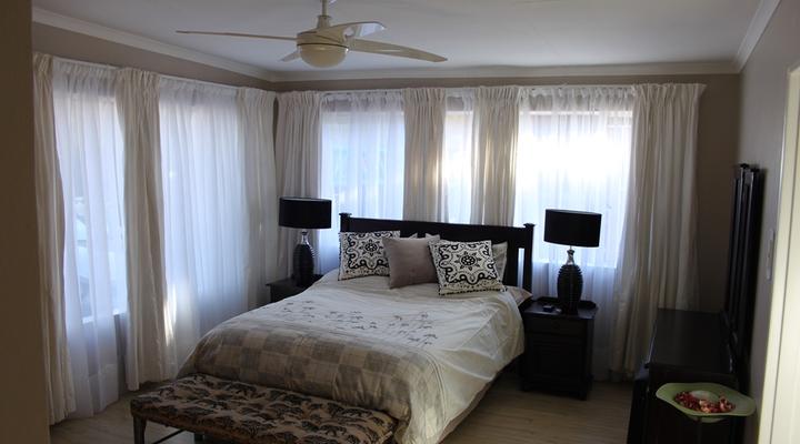 Sun-Ray Self-catering