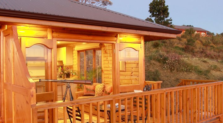 Ke Nako Lodges