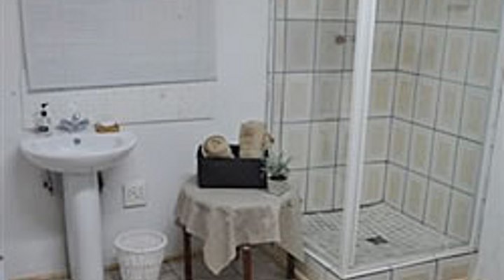 Marina's Guest House