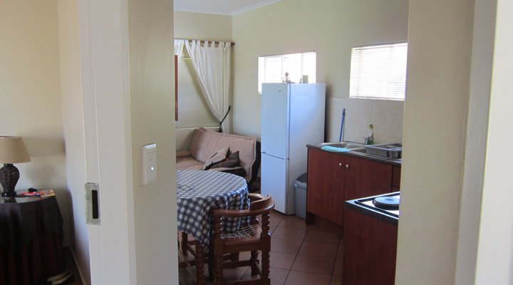 Koffie-en-Katel/Bedstead 'n Coffee