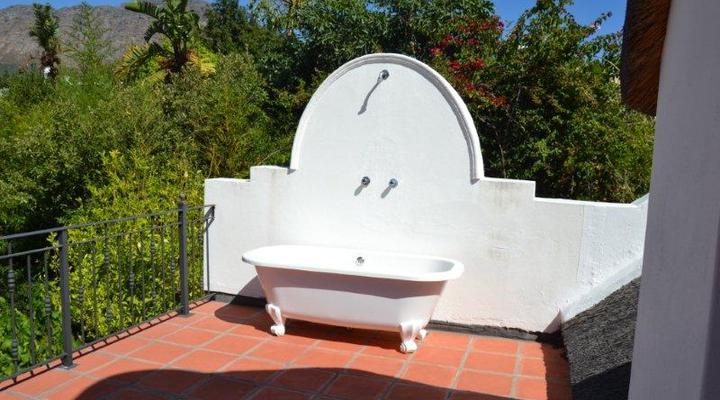 Luxury Thatched Cottage