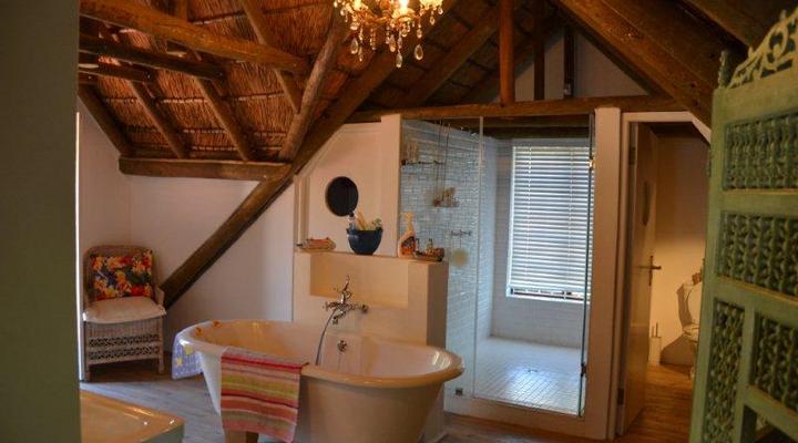 Luxury Thatched Cottage