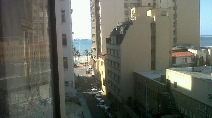 Rams Holiday Apartments Beachfront - North Beach Budget Apartment Durban