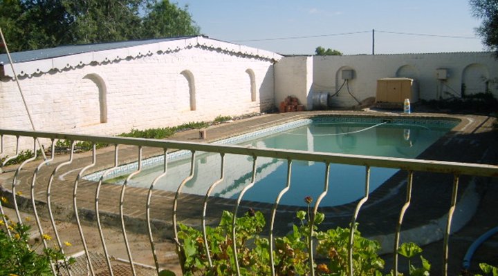 El Shaddai Backpackers