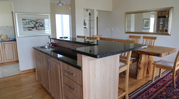 Lagoon Views on Thesen Islands