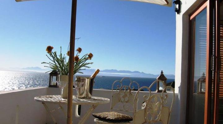 Rocky Beach Holiday Lets