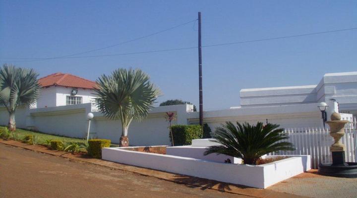 Muofhe Graceland Lodge