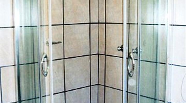 Cosmos Chateau B&B Guest House