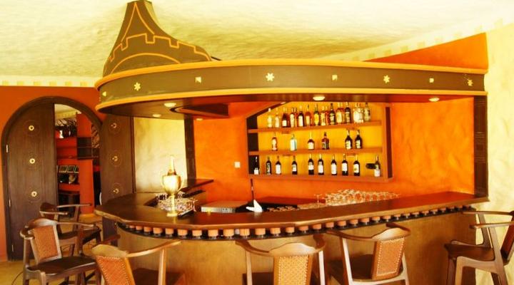 Tafaria Castle and Country Lodge