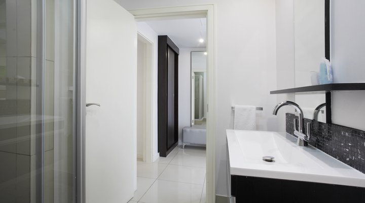 20 West Executive Apartments