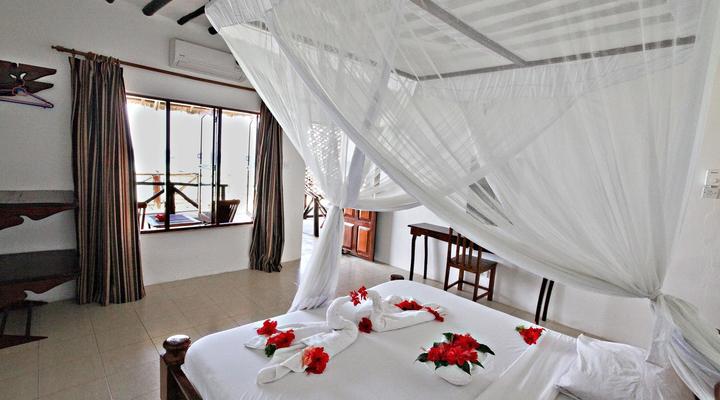 Ocean Group of Hotels - Amaan Bungalows