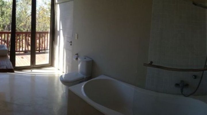 Tree Tops View Lodge