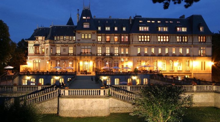 Chateau De Montvillargenne