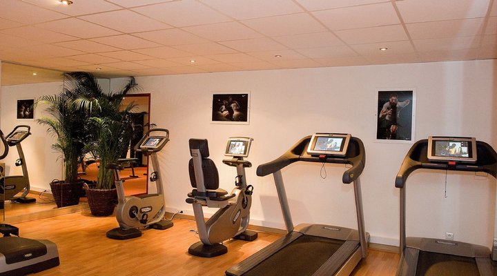 Chateau De Montvillargenne