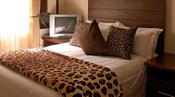 Guest Paradise Lodge