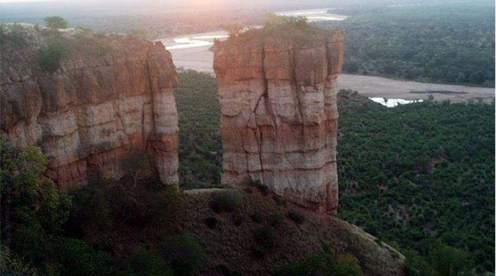 Chilo Gorge Safari Lodge