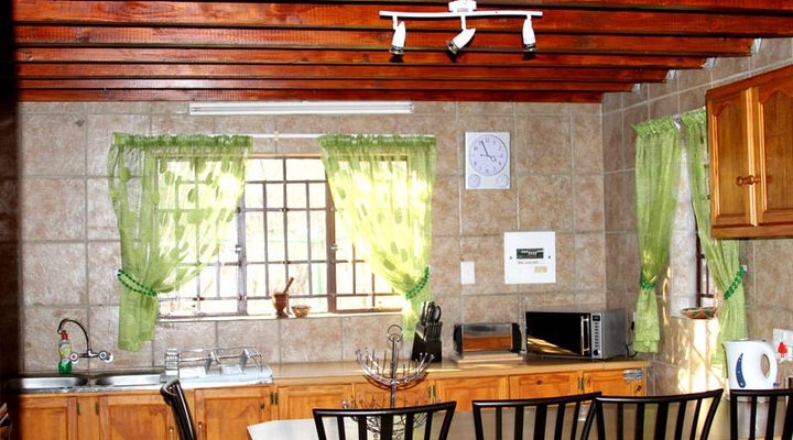 Debrico's AmaBush Lodge