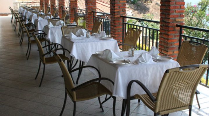 Moriah Hill Resort