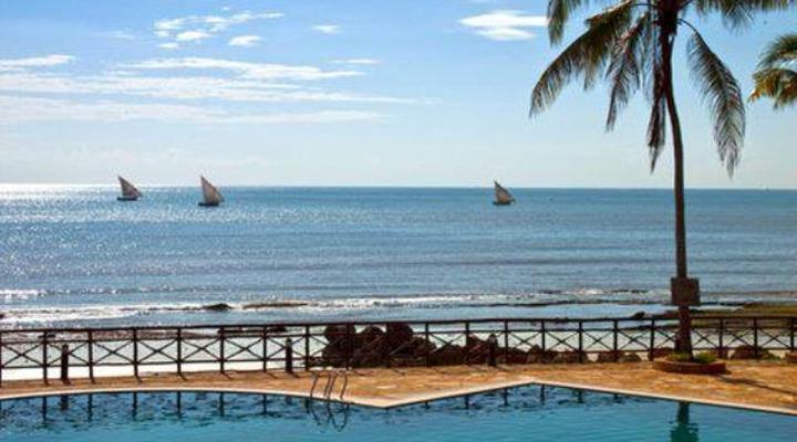 Ledger Plaza Bahari Beach