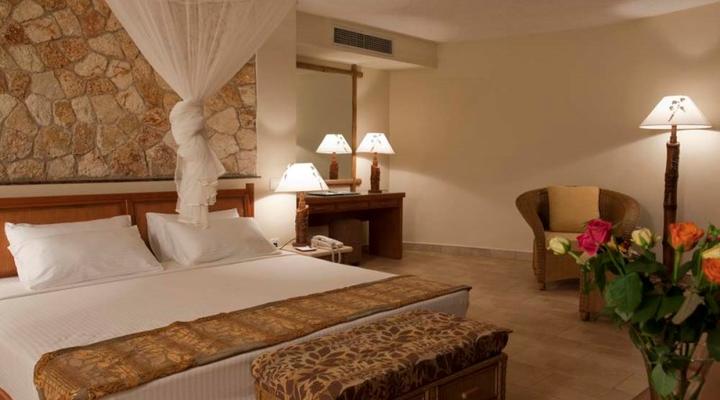 Ledger Plaza Bahari Beach